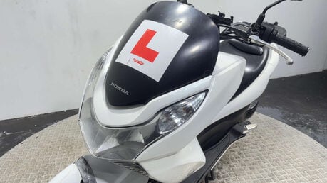 Honda PCX 125 Scooter Petrol Automatic (12 ps) 23