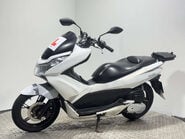 Honda PCX 125 Scooter Petrol Automatic (12 ps) 6