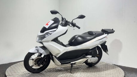 Honda PCX 125 Scooter Petrol Automatic (12 ps) 6