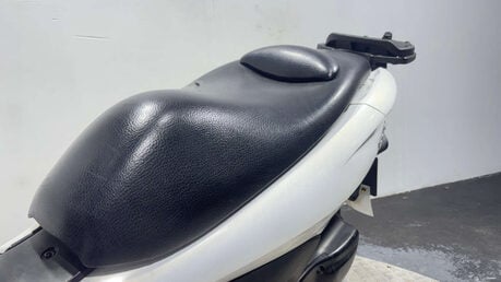 Honda PCX 125 Scooter Petrol Automatic (12 ps) 19