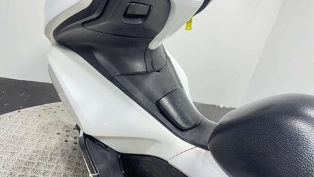 Honda PCX 125 Scooter Petrol Automatic (12 ps) 15