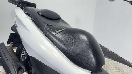 Honda PCX 125 Scooter Petrol Automatic (12 ps) 21