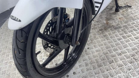 Honda CB 2013 RUNNING PROJECT BIKE 35K SPARES OR REPAIR 125CC COMMUTER 24