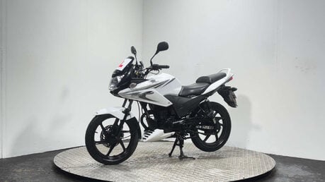 Honda CB 2013 RUNNING PROJECT BIKE 35K SPARES OR REPAIR 125CC COMMUTER 5