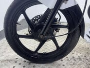 Honda CB 2013 RUNNING PROJECT BIKE 35K SPARES OR REPAIR 125CC COMMUTER 9