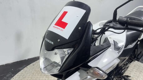 Honda CB 2013 RUNNING PROJECT BIKE 35K SPARES OR REPAIR 125CC COMMUTER 23