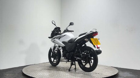 Honda CB 2013 RUNNING PROJECT BIKE 35K SPARES OR REPAIR 125CC COMMUTER 6