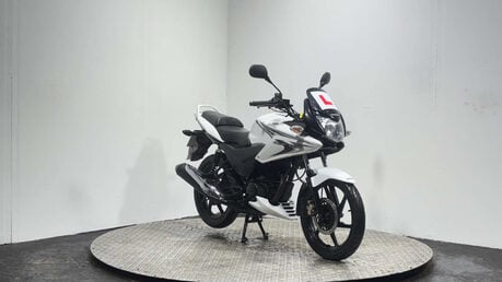 Honda CB 2013 RUNNING PROJECT BIKE 35K SPARES OR REPAIR 125CC COMMUTER 2