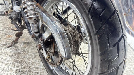 Suzuki GN GN 250 1988 CLASSIC PROJECT BIKE 250CC SPARES OR REPAIR 24