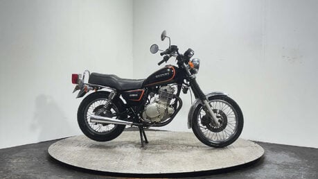 Suzuki GN GN 250 1988 CLASSIC PROJECT BIKE 250CC SPARES OR REPAIR 1