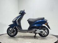 Piaggio Fly 2011 RUNNING PROJECT BIKE SPARES OR REPAIR 125CC SCOOTER 4