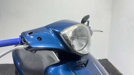 Piaggio Fly 2011 RUNNING PROJECT BIKE SPARES OR REPAIR 125CC SCOOTER 17