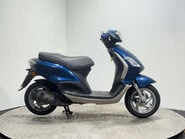 Piaggio Fly 2011 RUNNING PROJECT BIKE SPARES OR REPAIR 125CC SCOOTER 1