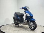 Piaggio Fly 2011 RUNNING PROJECT BIKE SPARES OR REPAIR 125CC SCOOTER 2