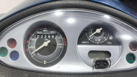 Piaggio Fly 2011 RUNNING PROJECT BIKE SPARES OR REPAIR 125CC SCOOTER 22