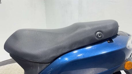 Piaggio Fly 2011 RUNNING PROJECT BIKE SPARES OR REPAIR 125CC SCOOTER 12