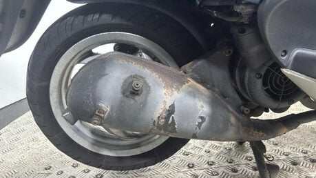 Piaggio Fly 2011 RUNNING PROJECT BIKE SPARES OR REPAIR 125CC SCOOTER 10