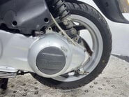 Piaggio Fly 2011 RUNNING PROJECT BIKE SPARES OR REPAIR 125CC SCOOTER 20