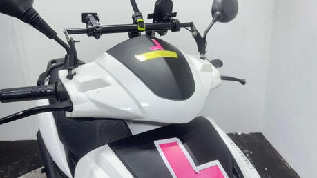 Lexmoto FMX 2015 RUNNING PROJECT SCOOTER SPARES OR REPAIR LEARNER BIKE 125CC 16