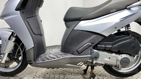 Aprilia Sportcity 2008 37K RUNNING BIKE PROJECT SCOOTER SPARES OR REPAIR 250CC 16