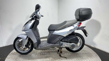 Aprilia Sportcity 2008 37K RUNNING BIKE PROJECT SCOOTER SPARES OR REPAIR 250CC 2