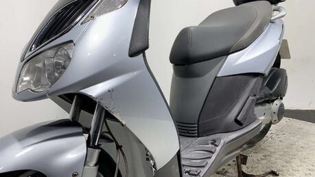 Aprilia Sportcity 2008 37K RUNNING BIKE PROJECT SCOOTER SPARES OR REPAIR 250CC 6