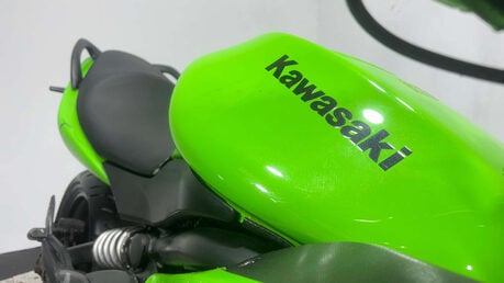Kawasaki Er ER6 2009 14K GOOD RUNNING PROJECT BIKE SPARES OR REPAIR A2 12