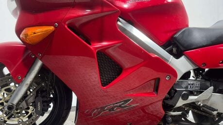 Honda VFR 1998 29K NON VTEC FUEL INJECTED GOOD RUNNING PROJECT BIKE 27