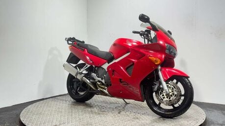 Honda VFR 1998 29K NON VTEC FUEL INJECTED GOOD RUNNING PROJECT BIKE 3
