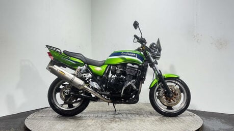 Kawasaki ZRX 1100 1997 54K ICONIC MUSCLE BIKE PROJECT BIKE SPARES OR REPAIR 1100CC 1