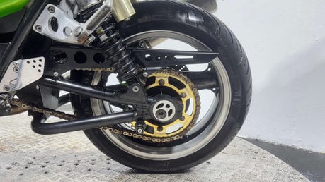 Kawasaki ZRX 1100 1997 54K ICONIC MUSCLE BIKE PROJECT BIKE SPARES OR REPAIR 1100CC 30