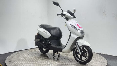 Peugeot Kisbee 2016 10K PROJECT 50CC SCOOTER 4 STROKE SPARES OR REPAIR 3