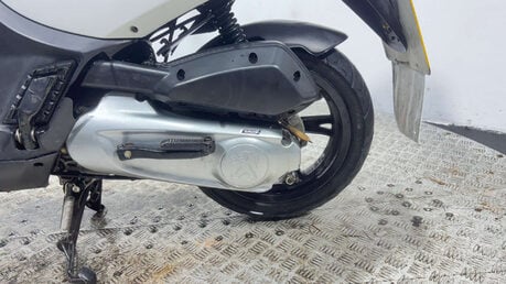 Peugeot Kisbee 2016 10K PROJECT 50CC SCOOTER 4 STROKE SPARES OR REPAIR 20