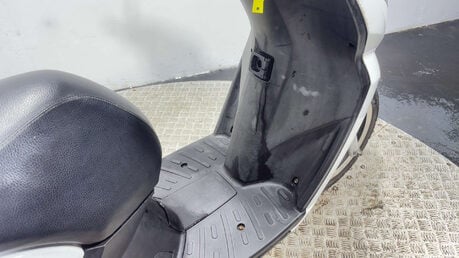 Peugeot Kisbee 2016 10K PROJECT 50CC SCOOTER 4 STROKE SPARES OR REPAIR 16