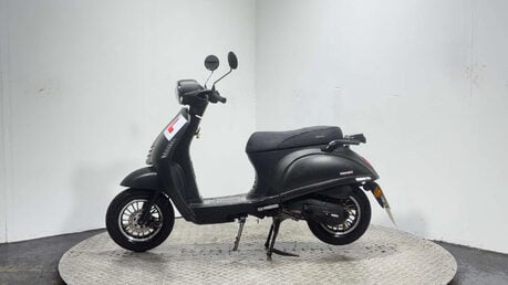 Sinnis Encanto 50 2019 running project scooter spares or repair 50cc bike 4