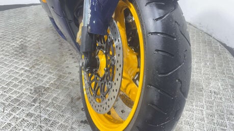 Honda CBR 929 2001 28K PROJECT TRACK BIKE COMPLETE PARTS BIKE 929CC 9