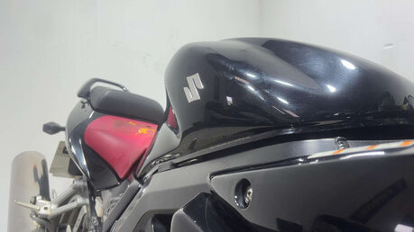 Suzuki SV650 SV650 2009 51K RUNNING PROJECT BIKE SPARES OR REPAIR 650CC A2 13