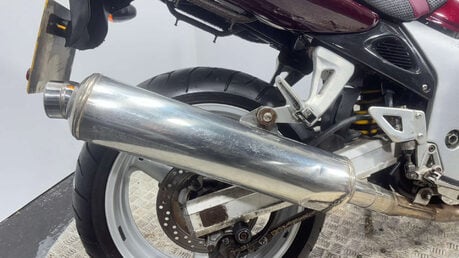 Suzuki SV650 N NAKED 2002 RUNNING PROJECT BIKE SPARES OR REPAIR 650CC A2 28