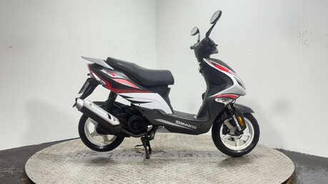 Sinnis Harrier 125 2018 13K PROJECT 125CC SCOOTER SPARES OR REPAIR BIKE 1