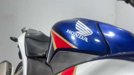 Honda CBR250 2011 32K RUNNING LIGHTWEIGHT SUPER SPORT 250CC PROJECT BIKE 26