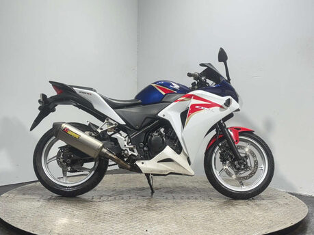 Honda CBR250 2011 32K RUNNING LIGHTWEIGHT SUPER SPORT 250CC PROJECT BIKE