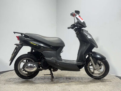 SYM Symply 125 AV12W Scooter Petrol Automatic (8 ps)