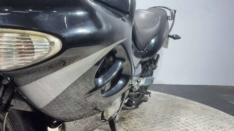 Suzuki GSX 2002 47K RUNNING PROJECT BIKE SPARES OR REPAIR 600CC COMMUTER 14