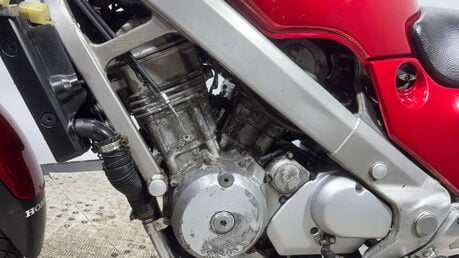 Honda NTV 1992 49K SPARES OR REPAIR CLASSIC PROJECT BIKE 600CC 32