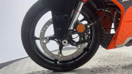 KTM RC 125 2025 ONLY 2K CAT N RUNNING LIGHT PROJECT BIKE SPORTS 125CC 21