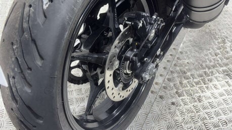 KTM RC 125 2025 ONLY 2K CAT N RUNNING LIGHT PROJECT BIKE SPORTS 125CC 28