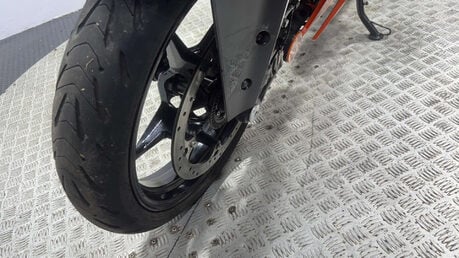 KTM RC 125 2025 ONLY 2K CAT N RUNNING LIGHT PROJECT BIKE SPORTS 125CC 23