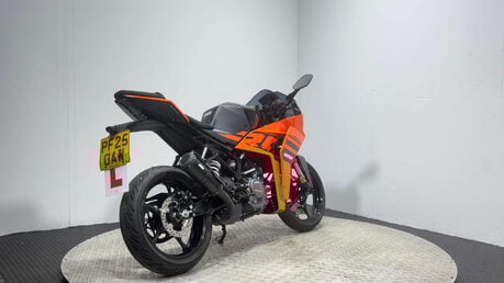 KTM RC 125 2025 ONLY 2K CAT N RUNNING LIGHT PROJECT BIKE SPORTS 125CC 3