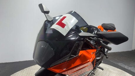 KTM RC 125 2025 ONLY 2K CAT N RUNNING LIGHT PROJECT BIKE SPORTS 125CC 31