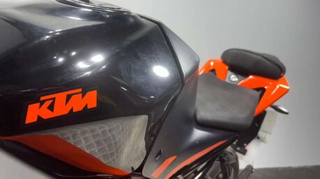 KTM RC 125 2025 ONLY 2K CAT N RUNNING LIGHT PROJECT BIKE SPORTS 125CC 22